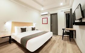 Townhouse Hello Stayz